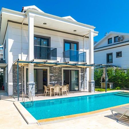 4 Bedroom Holiday Villa In Hisaroenue Oeluedeniz- Gold Rose Fethiye Exterior foto