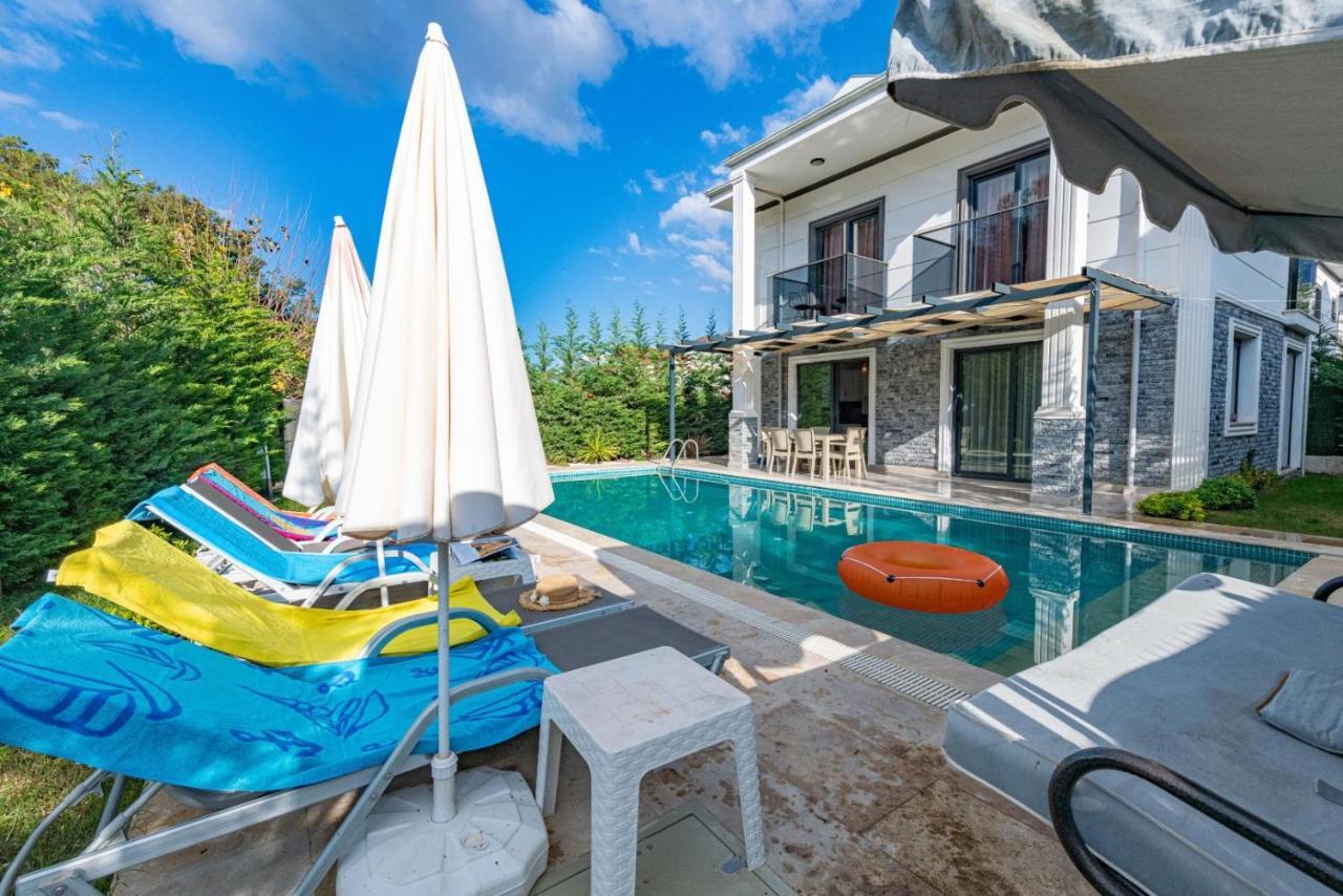 4 Bedroom Holiday Villa In Hisaroenue Oeluedeniz- Gold Rose Fethiye Exterior foto