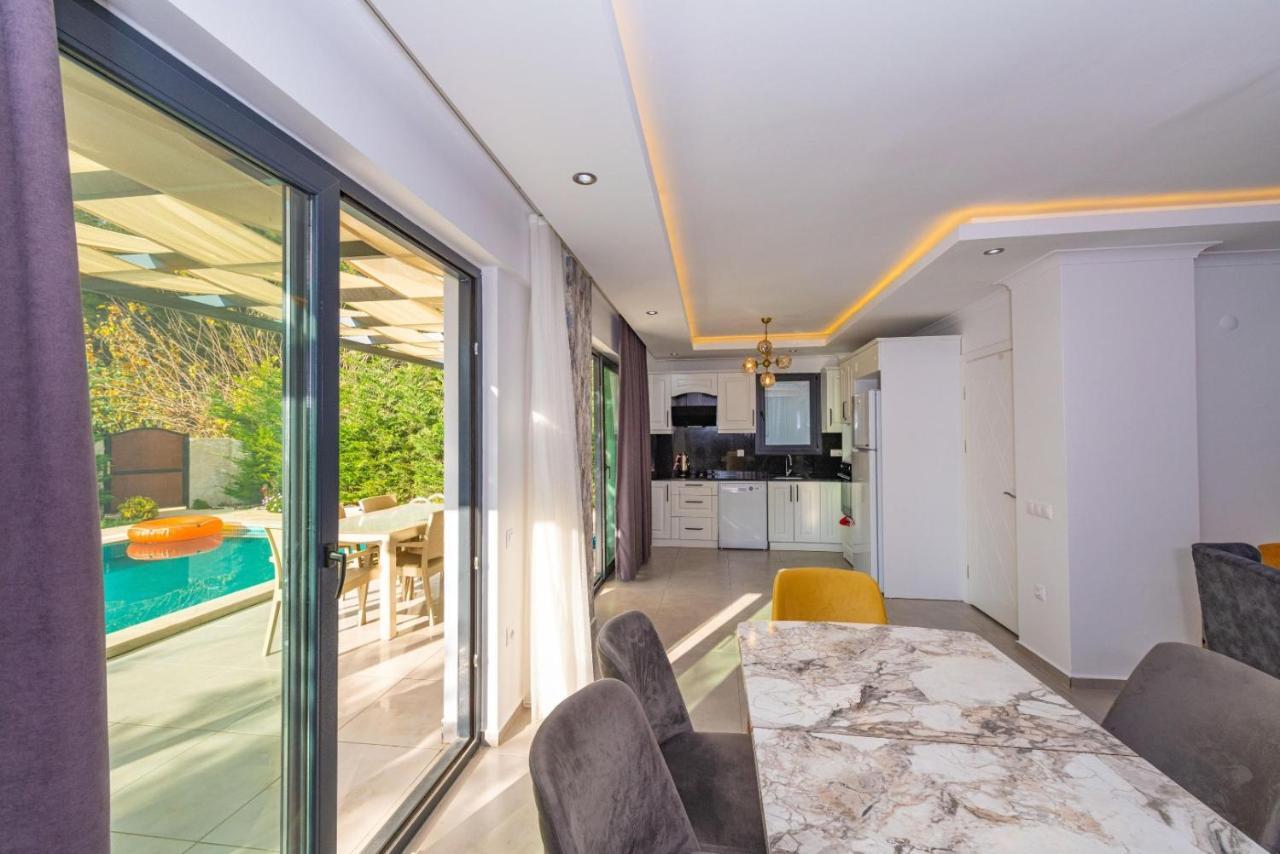 4 Bedroom Holiday Villa In Hisaroenue Oeluedeniz- Gold Rose Fethiye Exterior foto