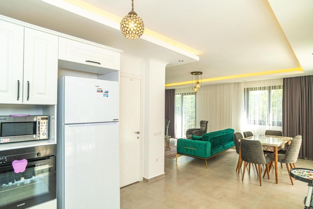4 Bedroom Holiday Villa In Hisaroenue Oeluedeniz- Gold Rose Fethiye Exterior foto